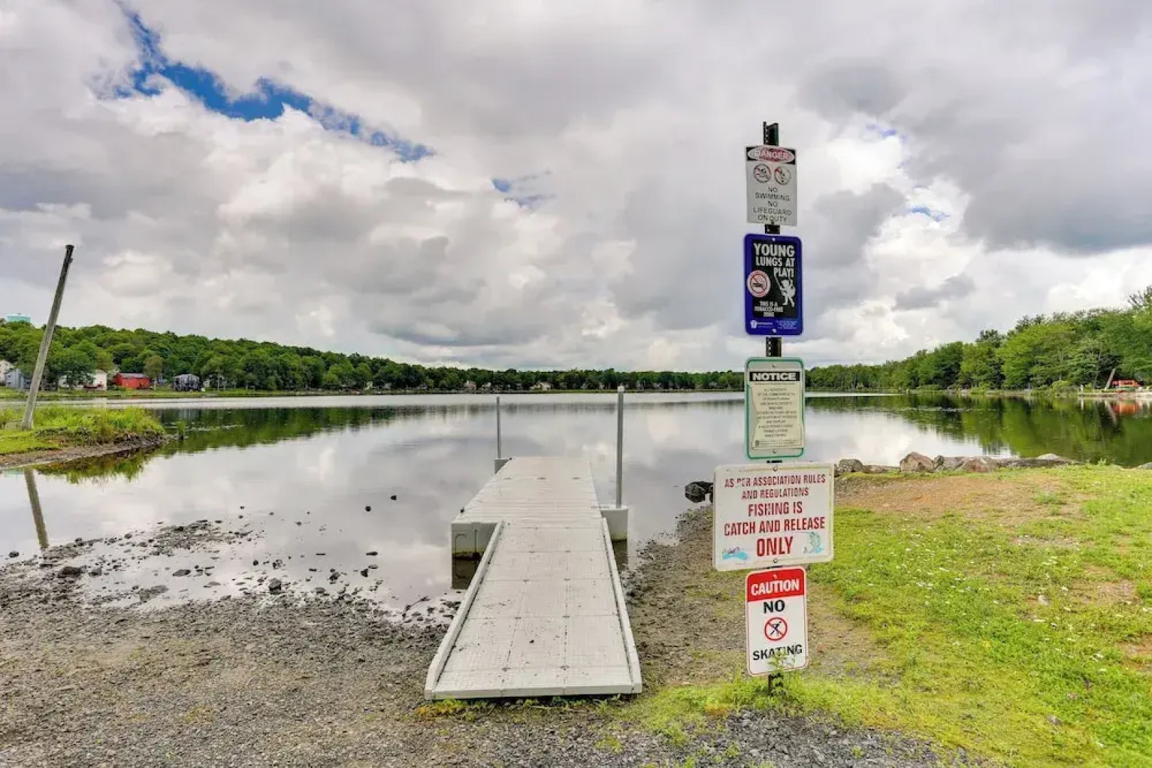 A Time to Remember' Home in Tobyhanna With Pool!