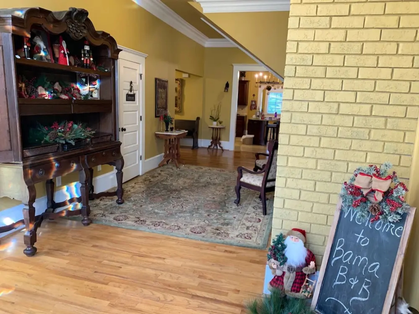 Bama Bed & Breakfast Campus