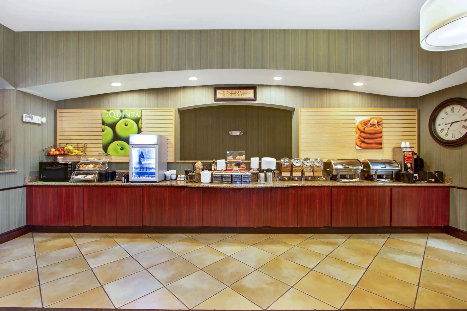 La Quinta Inn & Suites by Wyndham Albuquerque Midtown