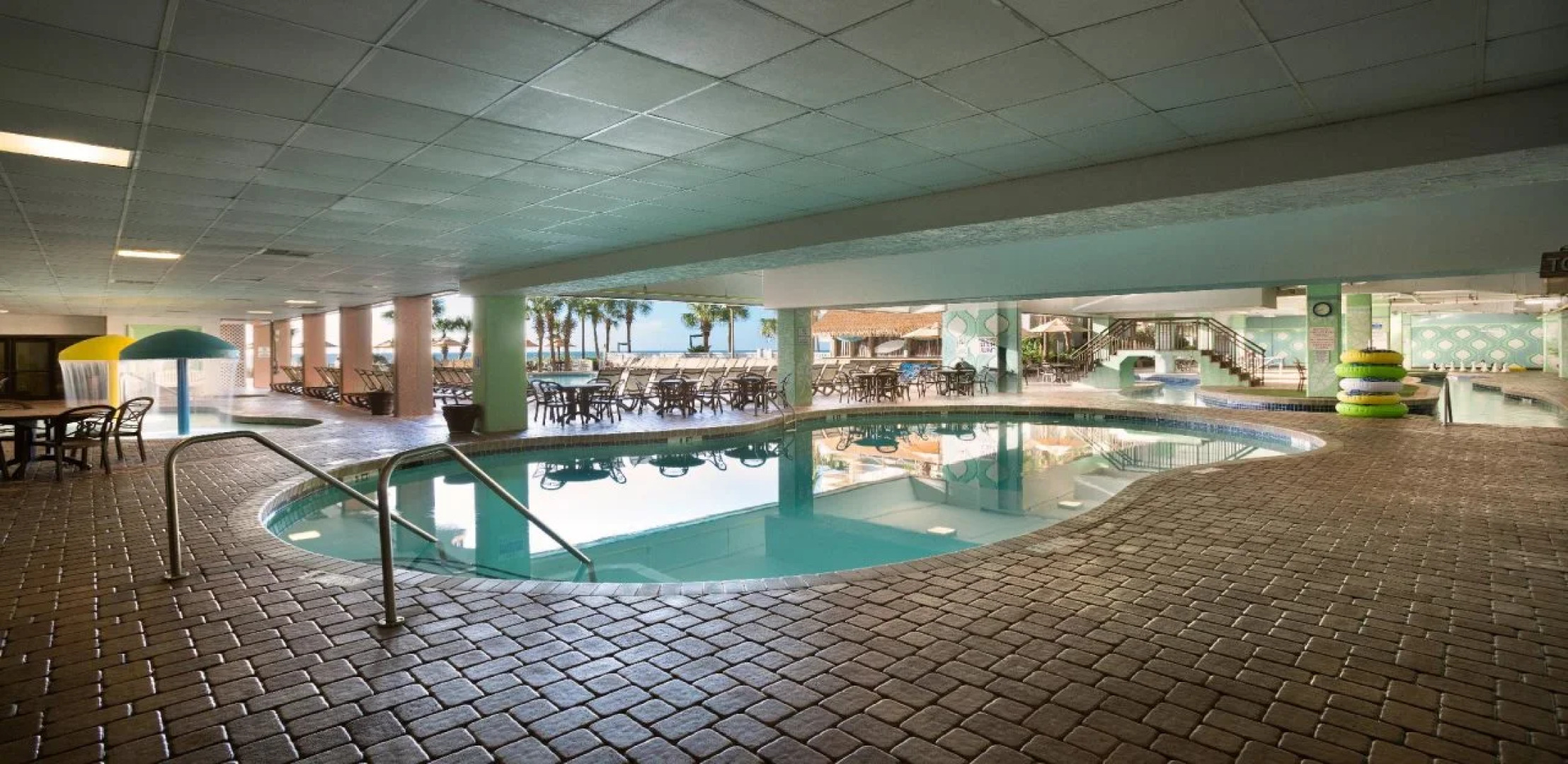 Grande Cayman Resort