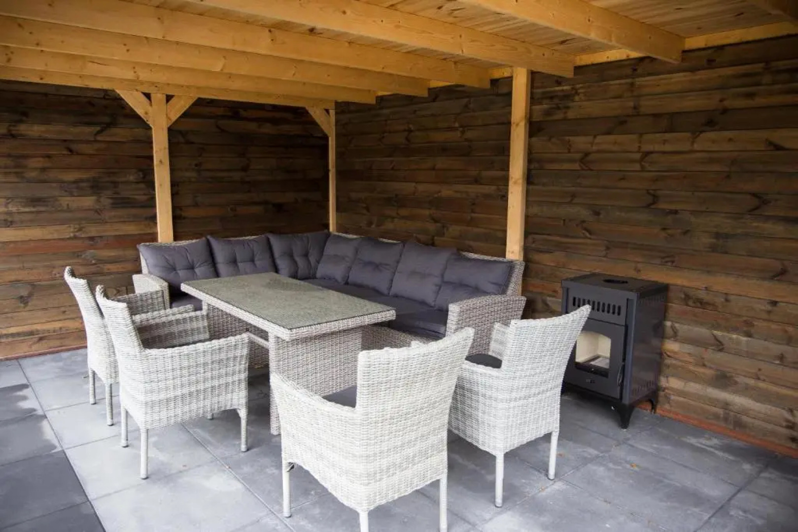 de rode beer (zeer rolstoelgeschikt)