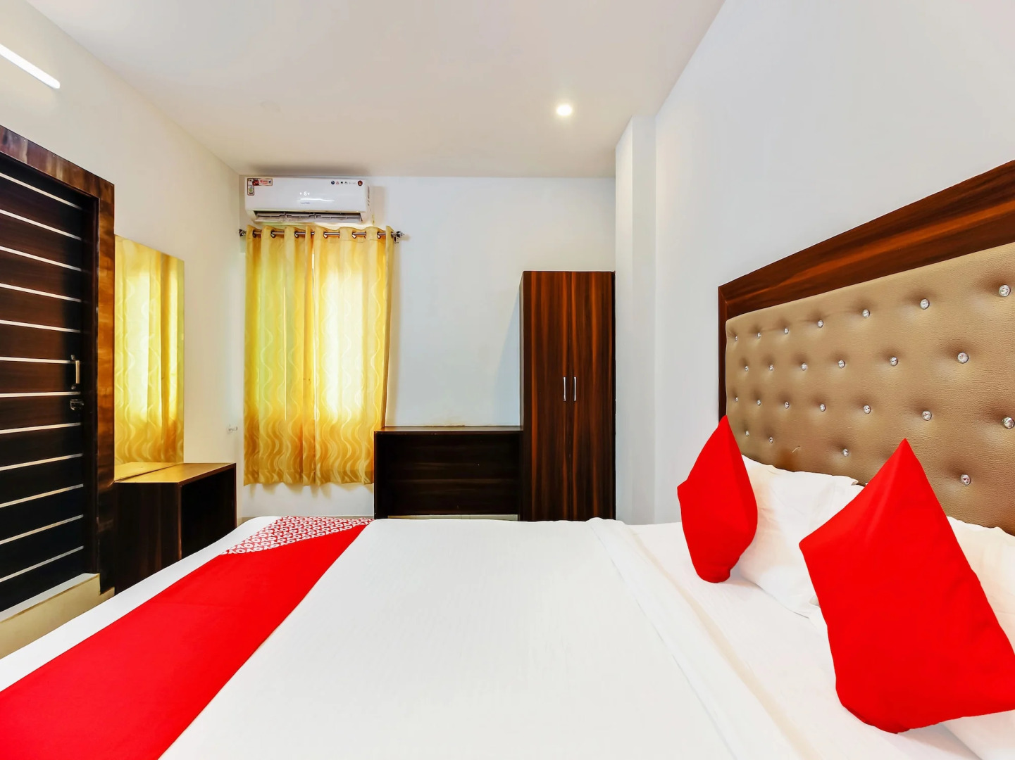 OYO 29131 Hotel MN Grand