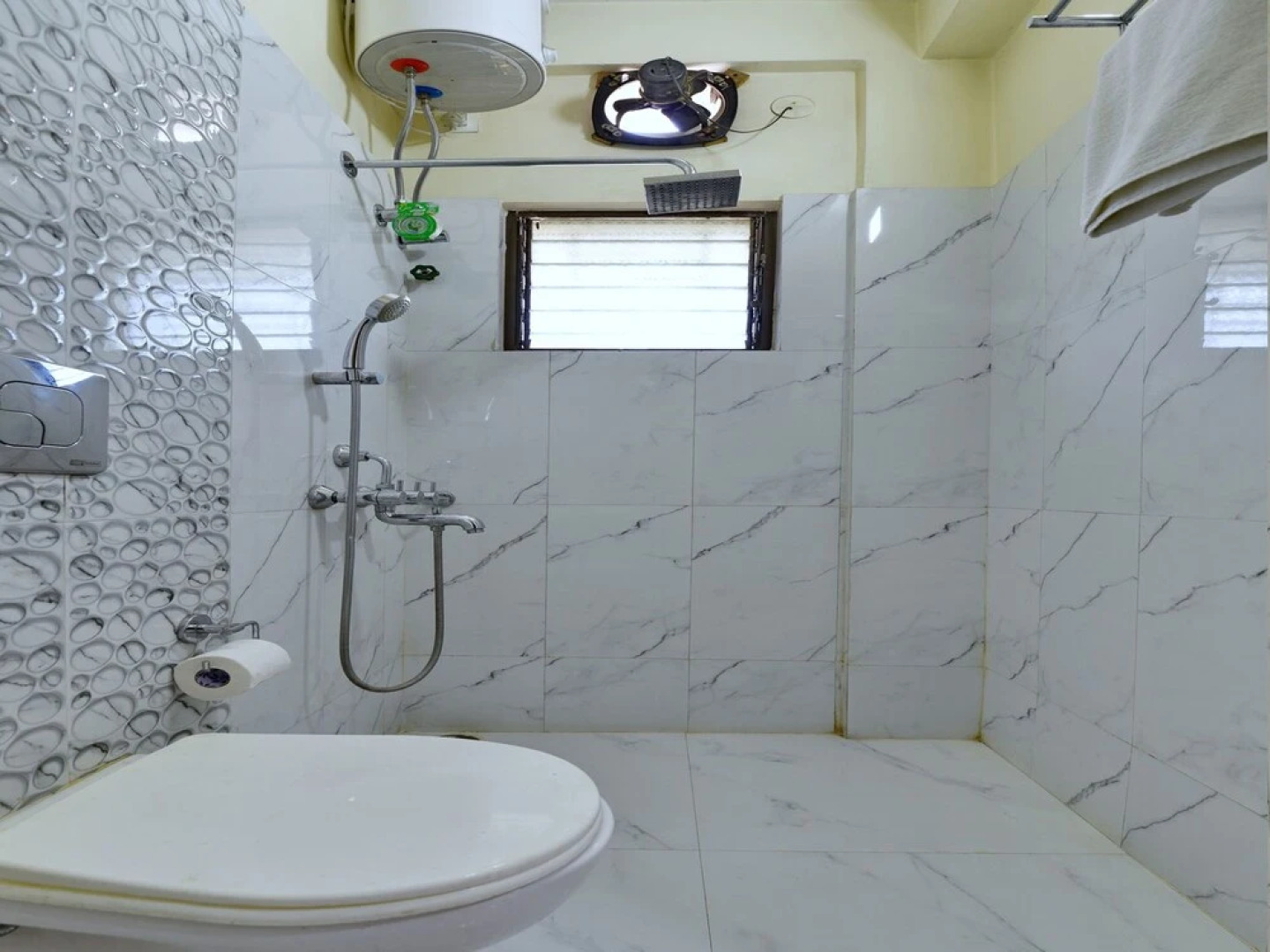 FabExpress Greenleaf Regency