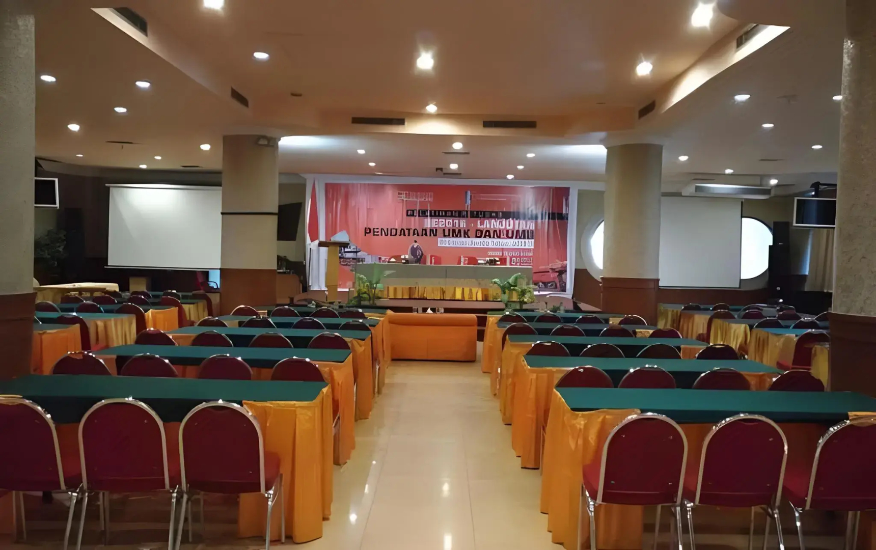Abadi Hotel & Convention Centre