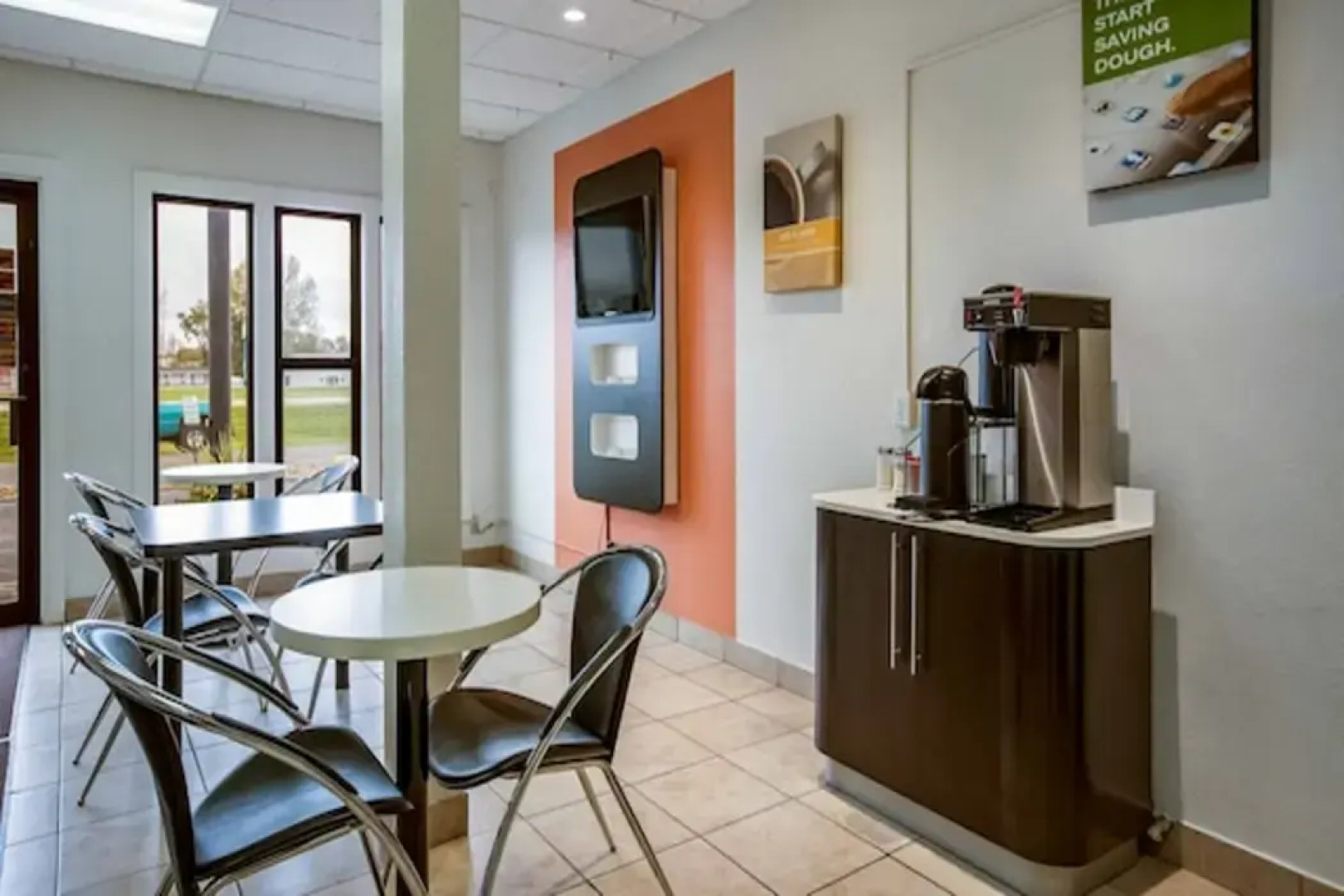 Motel 6 Albert Lea, MN