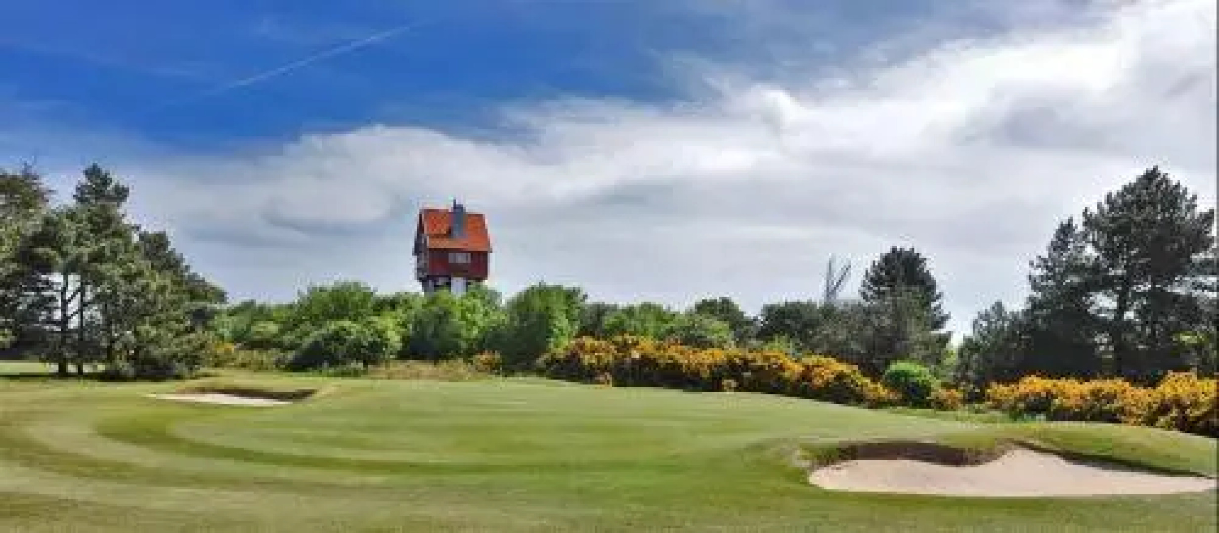 Romantic Flint Cottage on the Suffolk Coast
