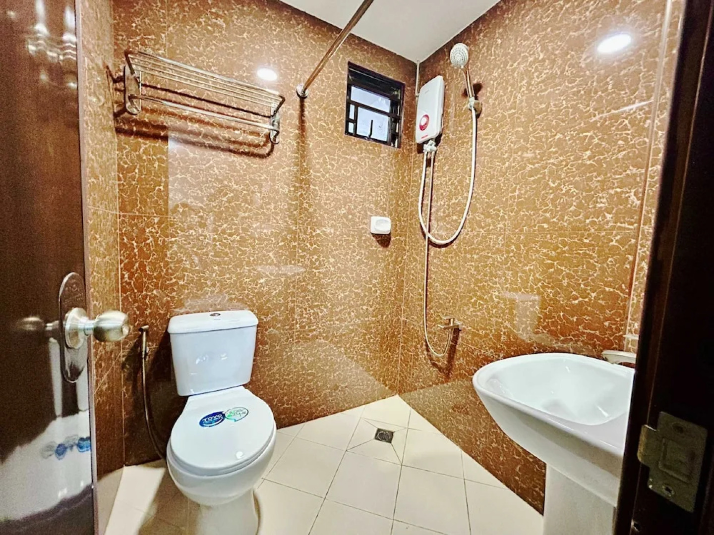 OYO 1045 Rayjan Apartelle