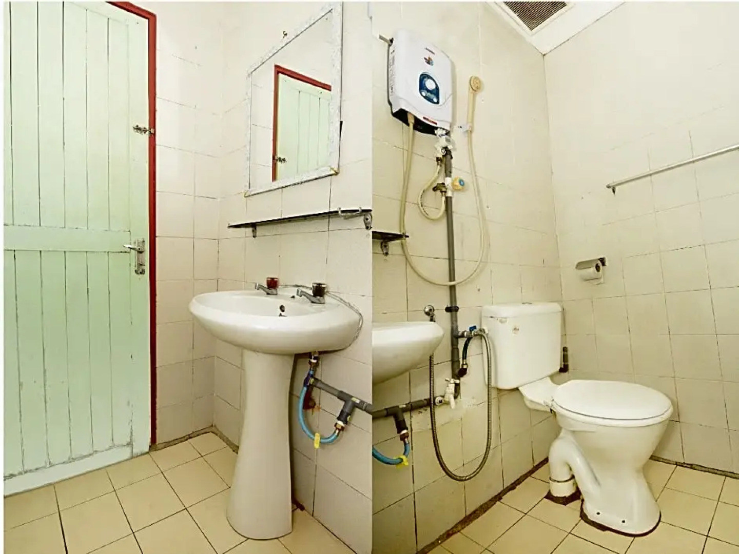 OYO 90052 Mandarin Inn