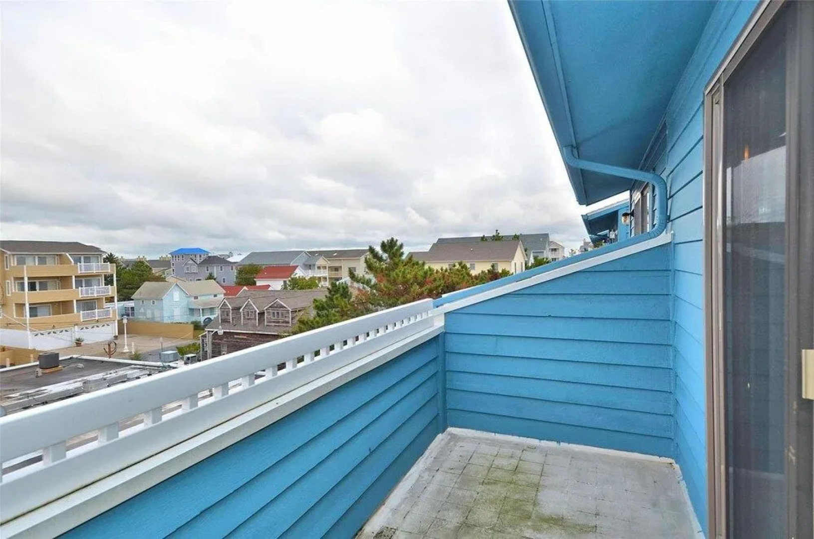 Fenwick Lighthouse Unit 1 by Long & Foster