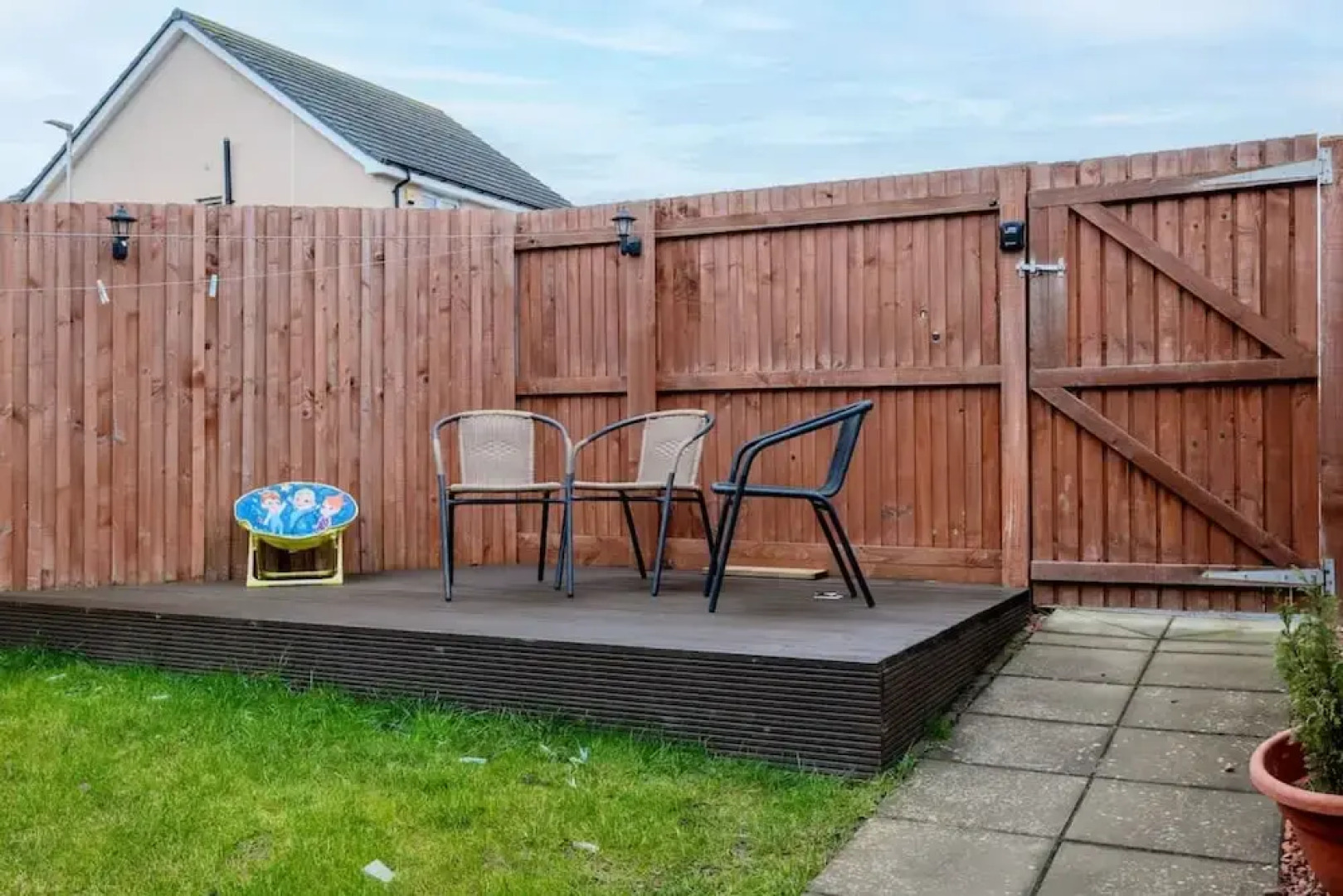 3 Bedroom House-private Parking