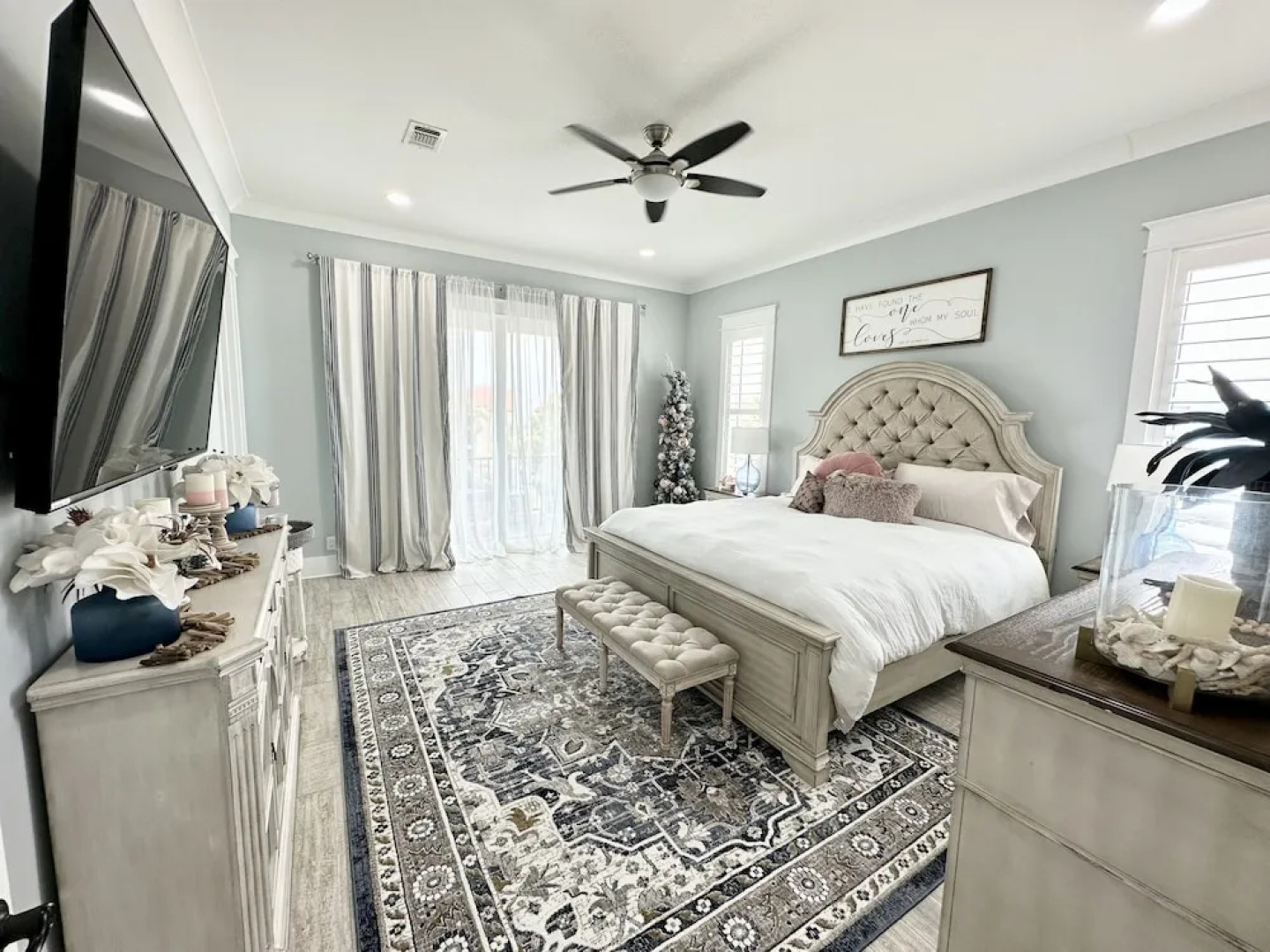 Casamigos 6 Bedroom Home by RedAwning