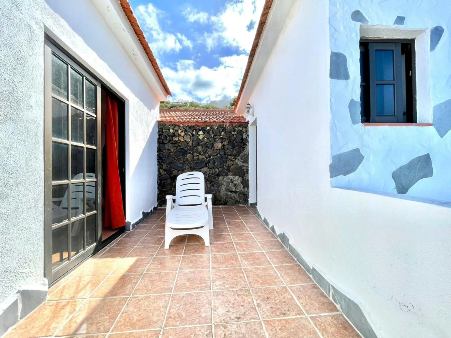 Casa rural con BBQ, Wifi y inolvidable vista a océano, El Hierro