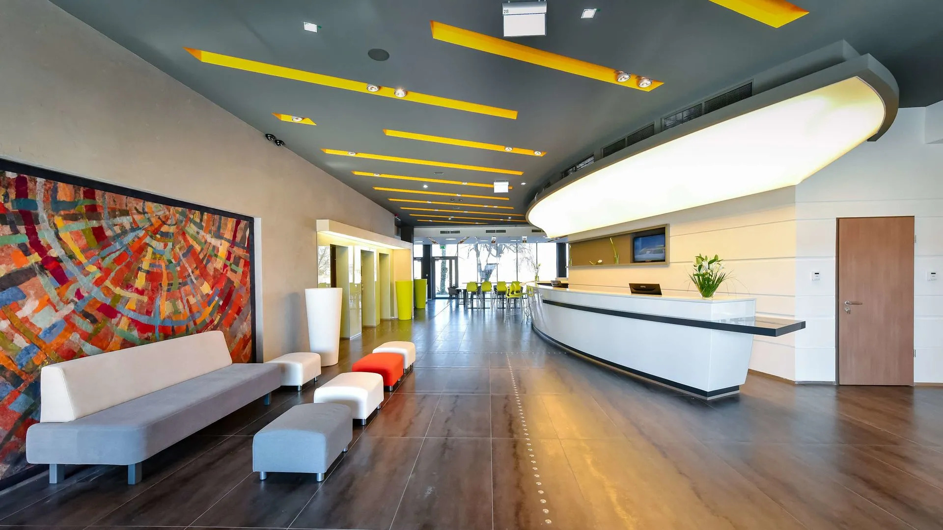 Best Western Plus Lakeside Hotel