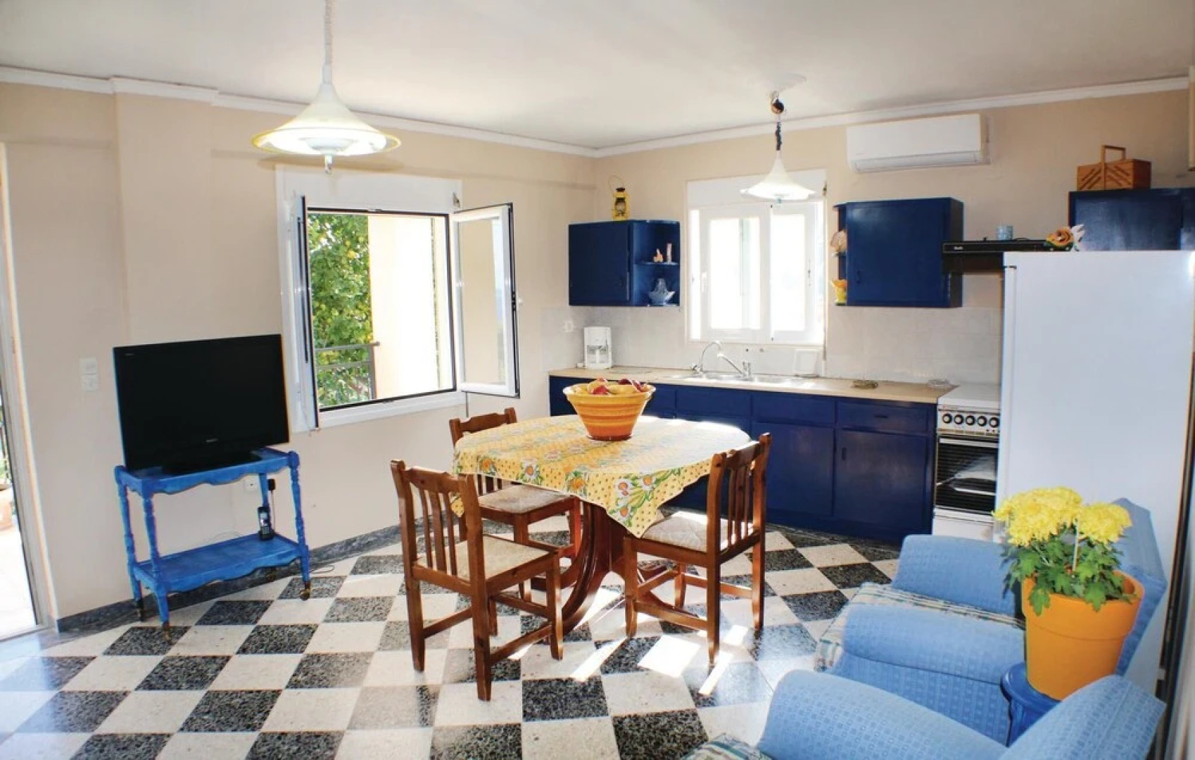 Awesome Home in Aegina With Wifi and 2 Bedrooms