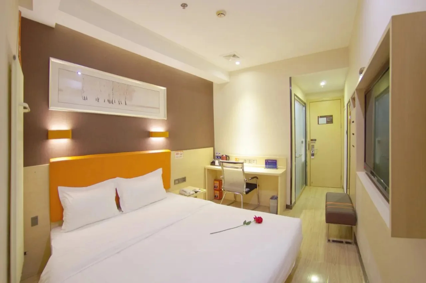 7 Days Premium Hotel (Beijing Xidan Lingjing Hutong Subway Station)