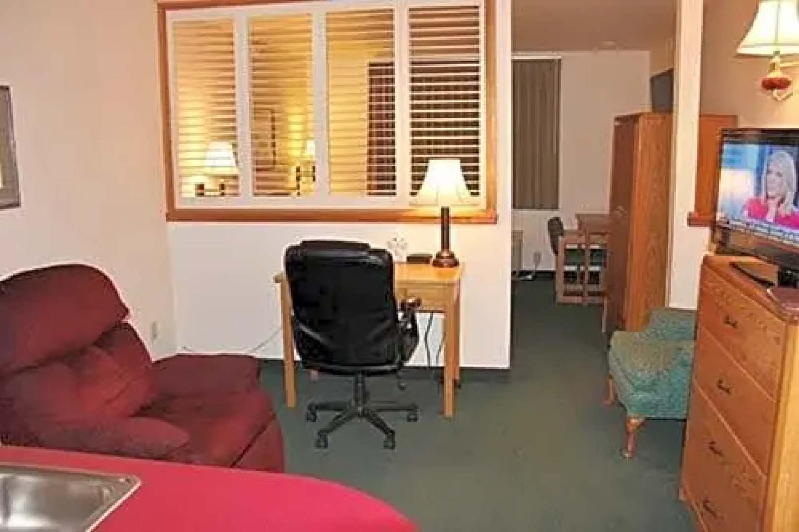 Colstrip Inn & Suites