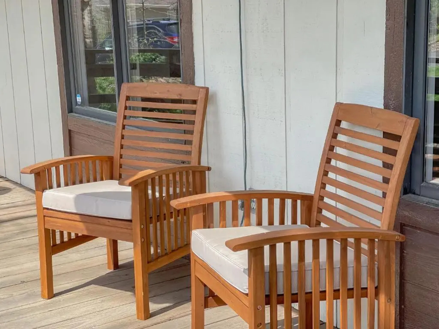 Charming Getaway near Tweety Bird Trail Backyard