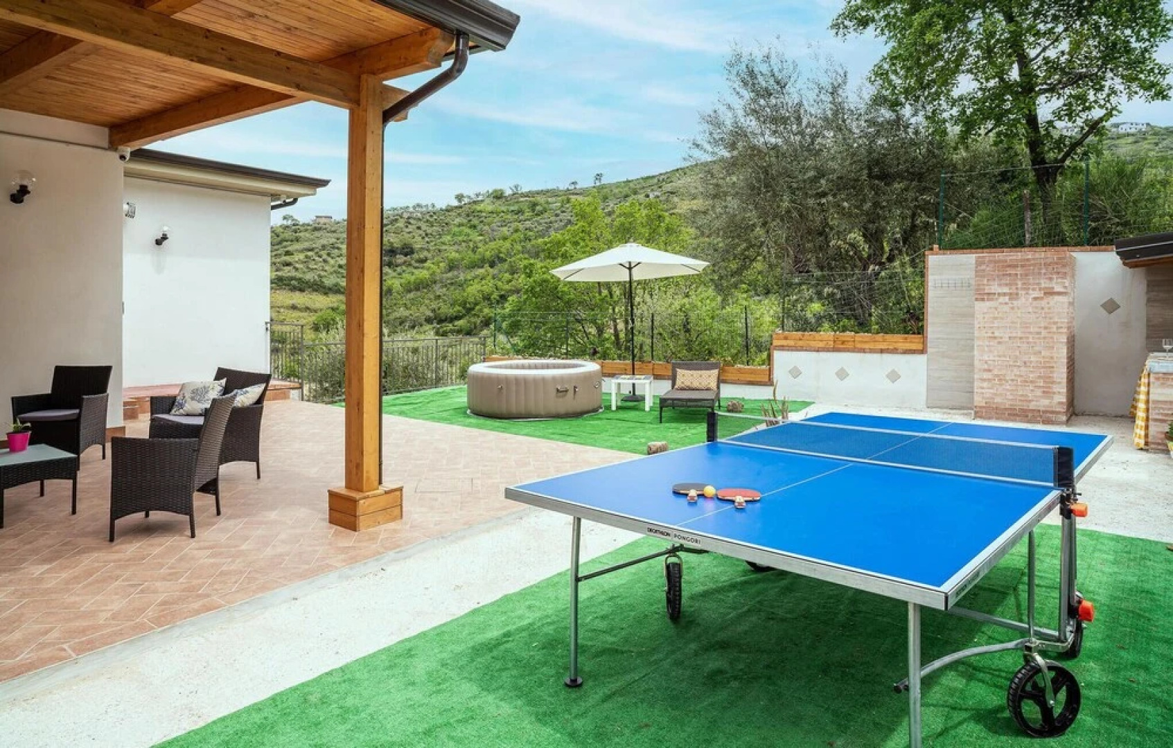 Nice Home in Laureana Cilento With 3 Bedrooms, Wifi and Jacuzzi