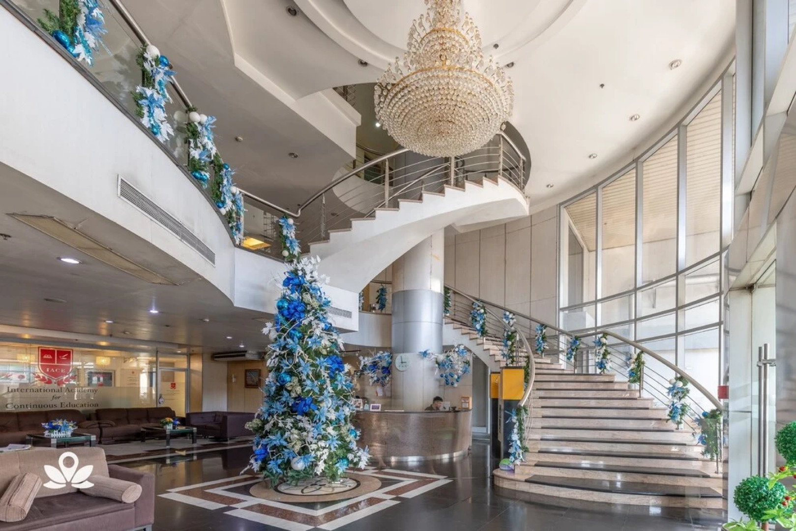 ZEN Rooms Golden Panda QC