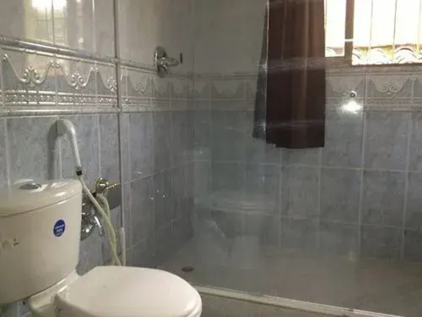 Pitstop Guest House