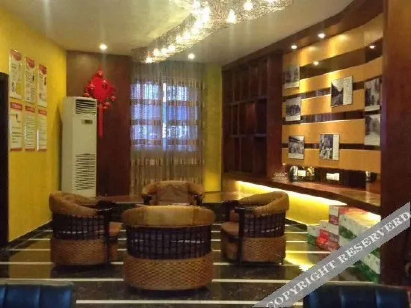 Ya'an Chama Renjia Theme Hotel