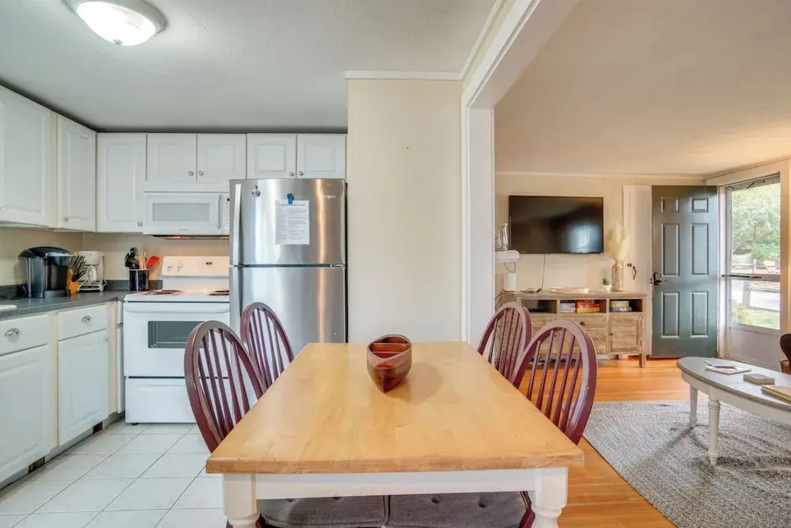 < 1 Mi to Beaches: Classic Cape Cod Cottage