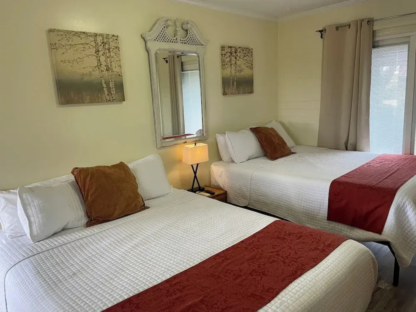 Hilltop Tavern and Inn