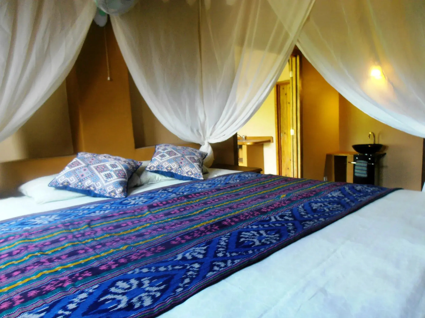 Bruce's Hideout Lombok