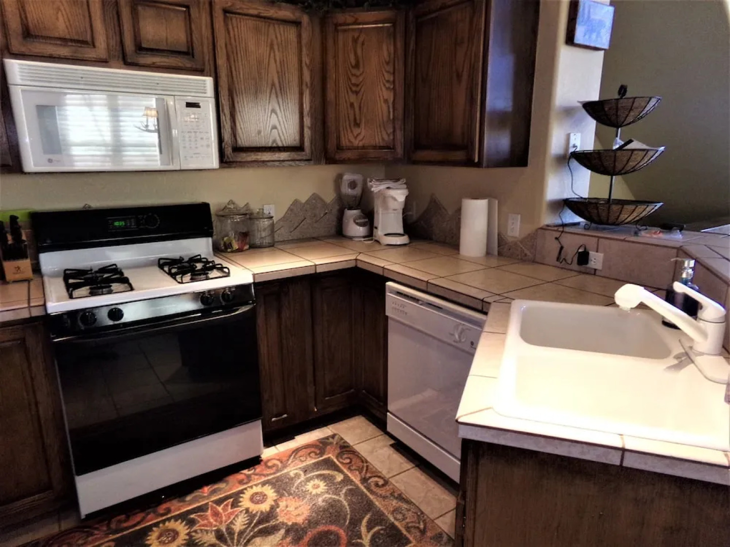 Prospector Village 4 Bed 3 Bath