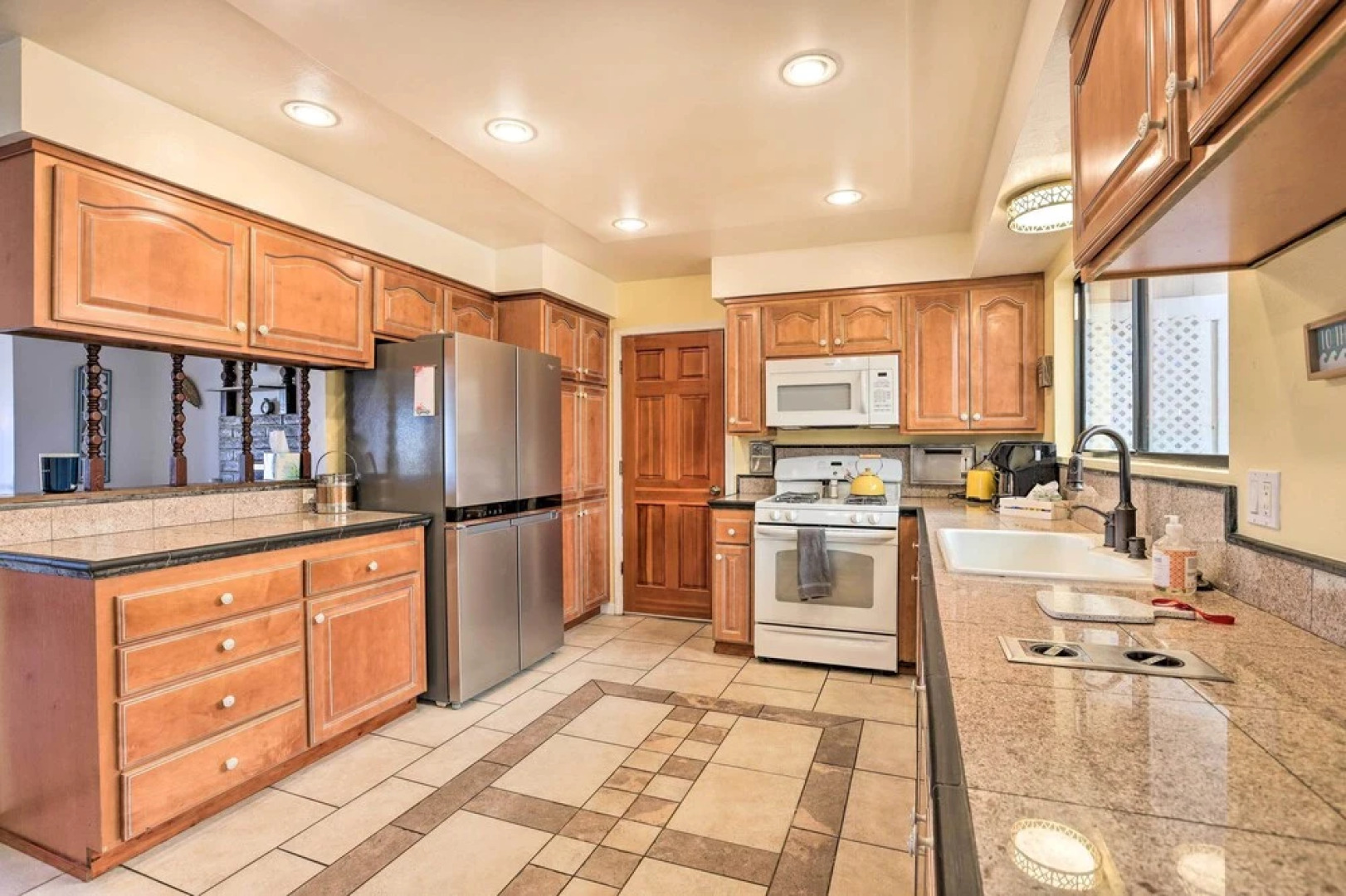 Retro House w/ Deck & Arroyo Grande View