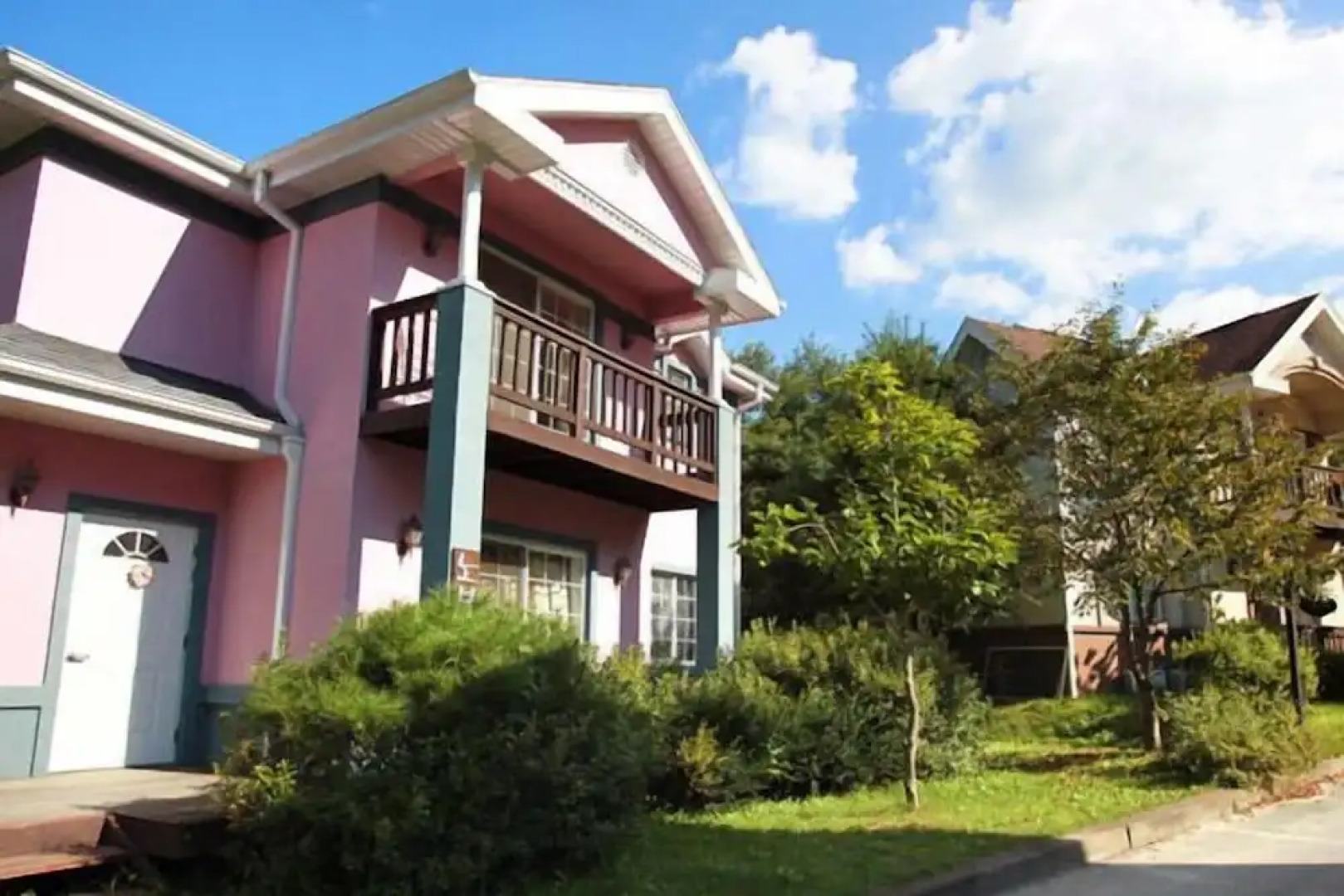 Yongin Doongji Art Village Pension