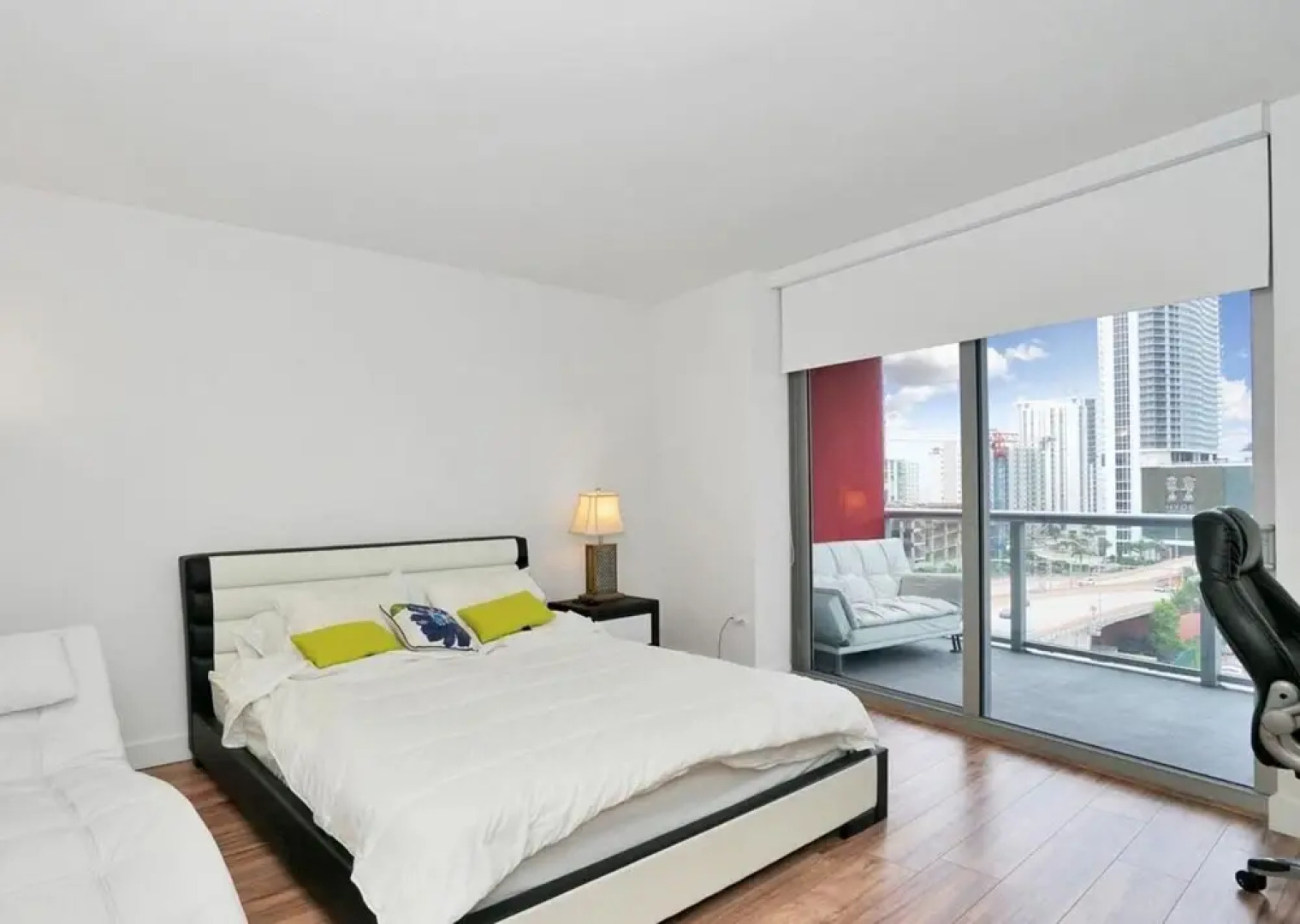 Incredible Bay View 3 Bed Private Floor Apt 1101 BW Resort Miami FL