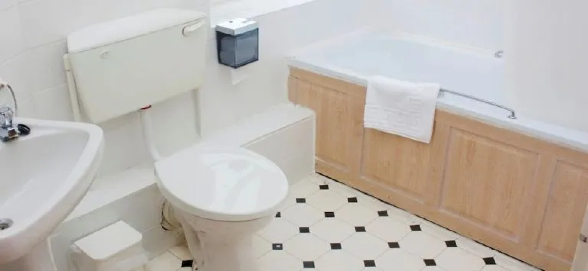 The Wyndham Hotel & Restaurant