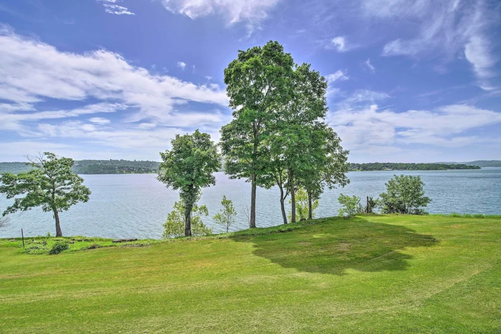 Inviting Home w/ Pool & Hot Tub on Table Rock Lake