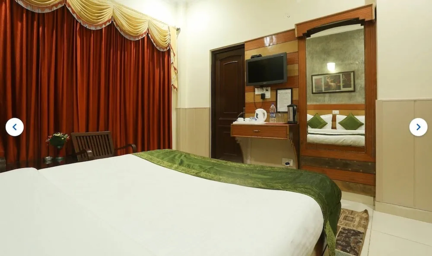 Hotel Moon Walk Residency