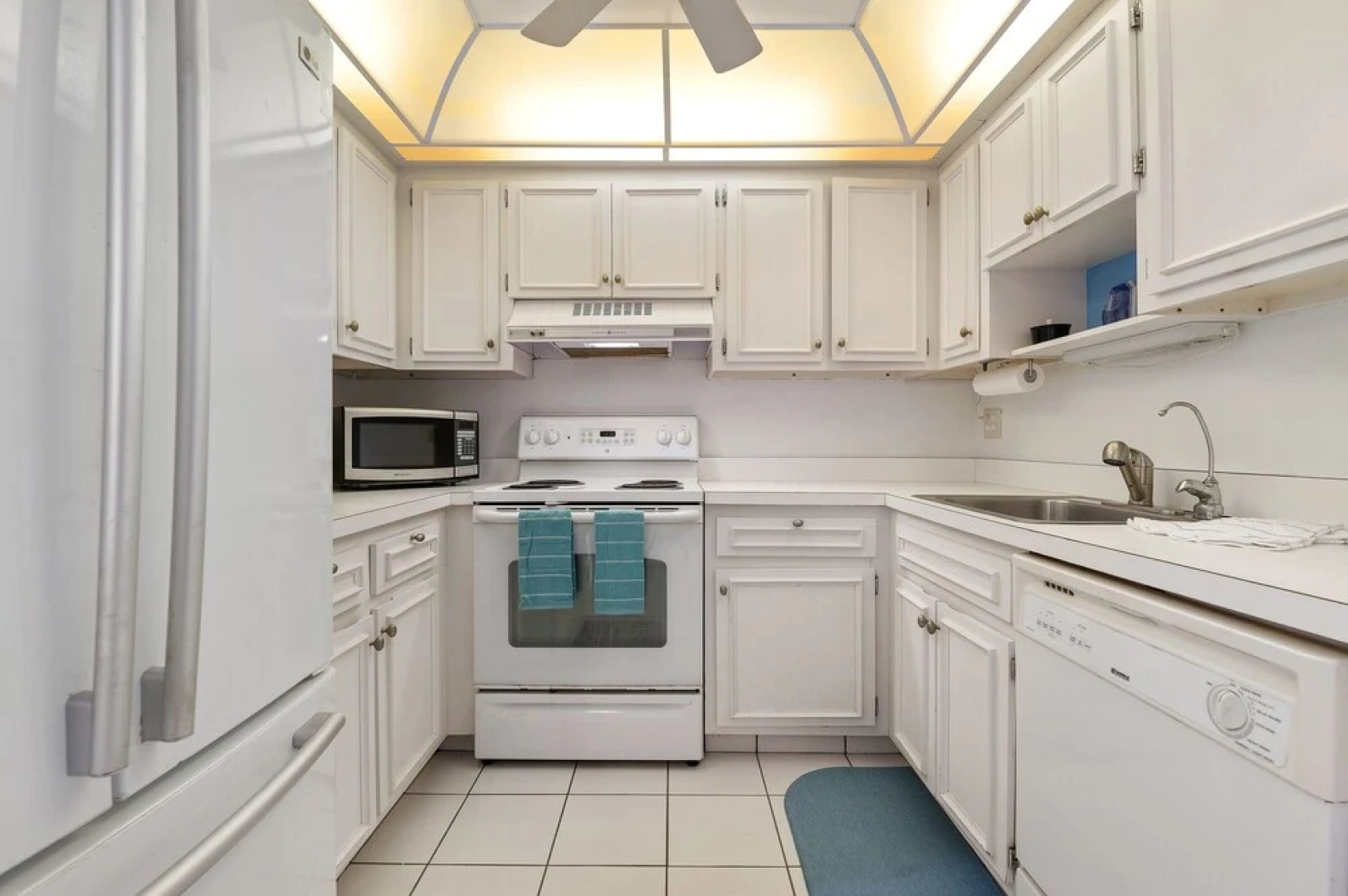 Waterfront Condo Beach Access Community Pool And Tennis 1 Bedroom Condo by RedAwning