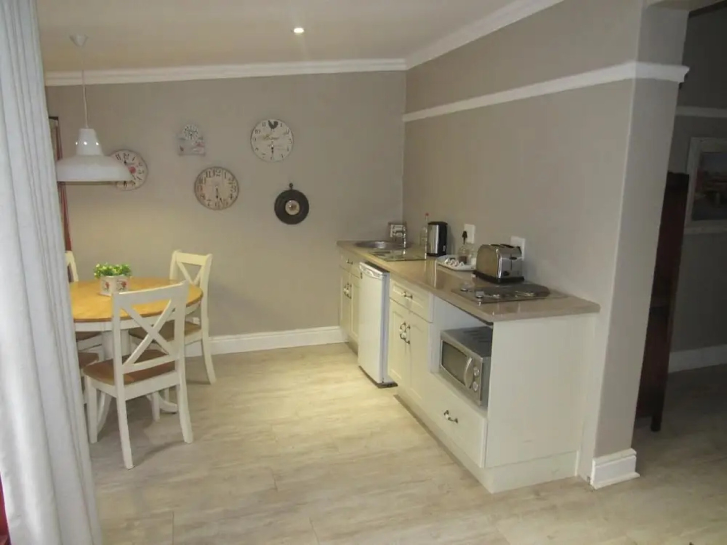 Happy Lands Self Catering B&B