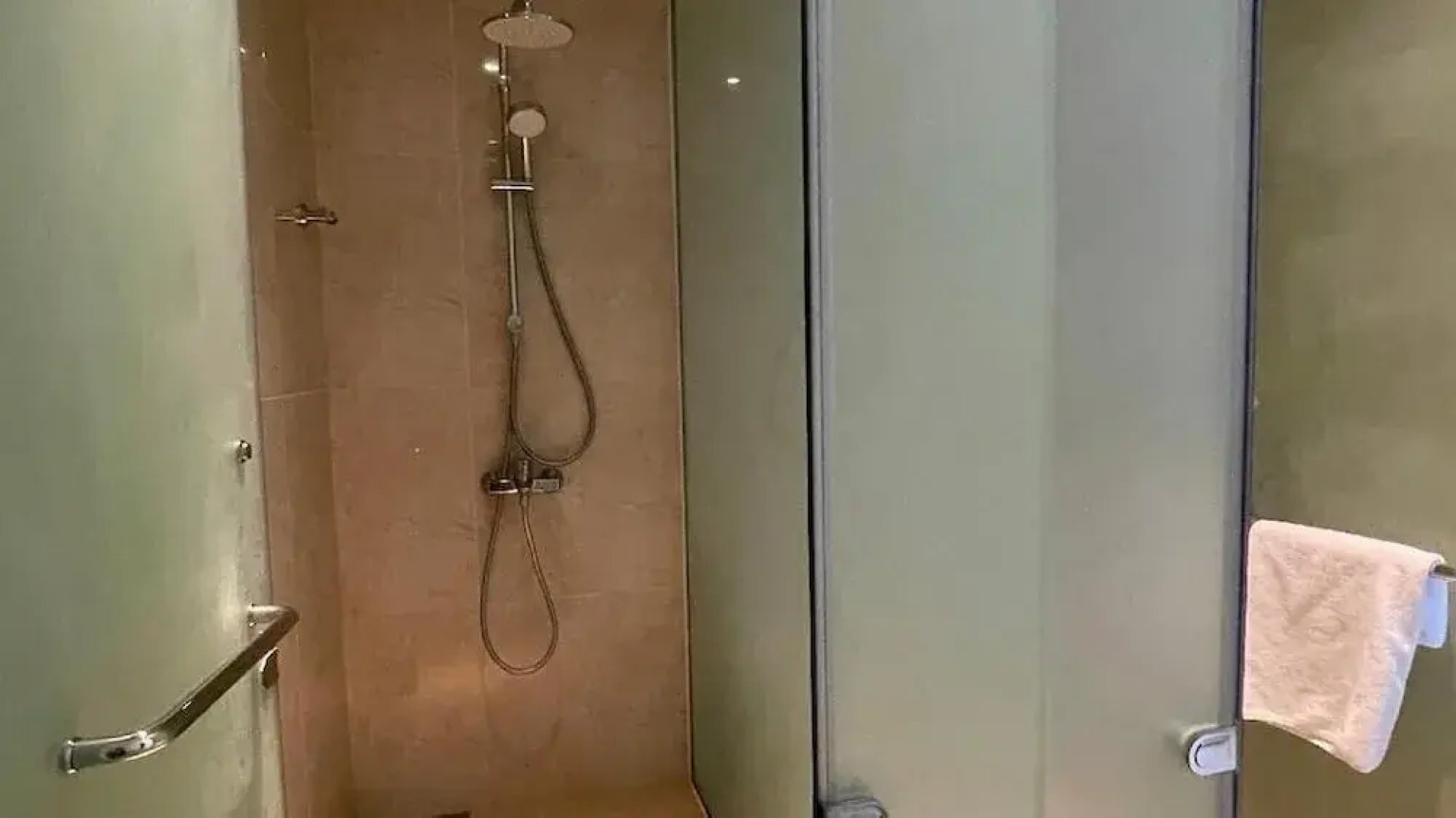 Arena Jakovi Condotel