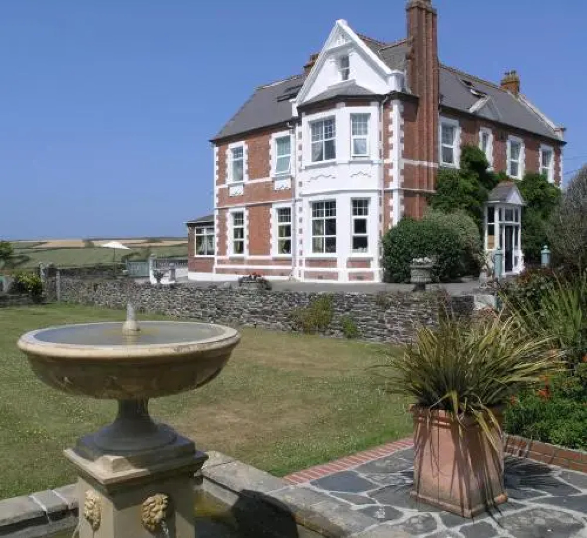 Woodlands Country House