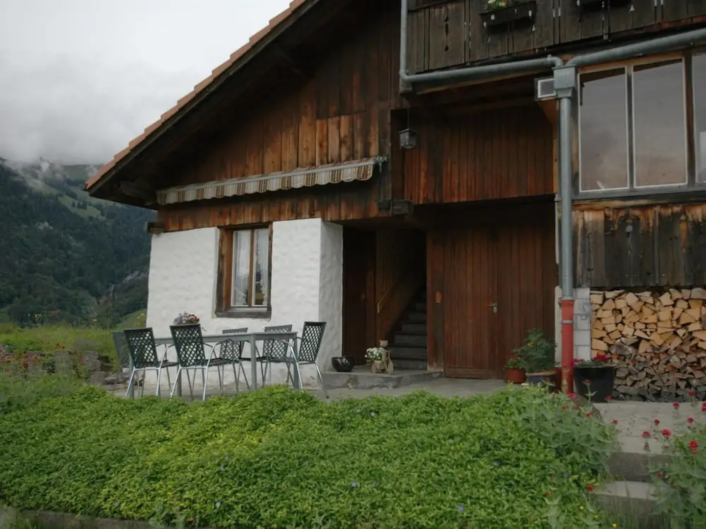 Cosy Ground Floor Apartment With Privat Terrace and Great Views