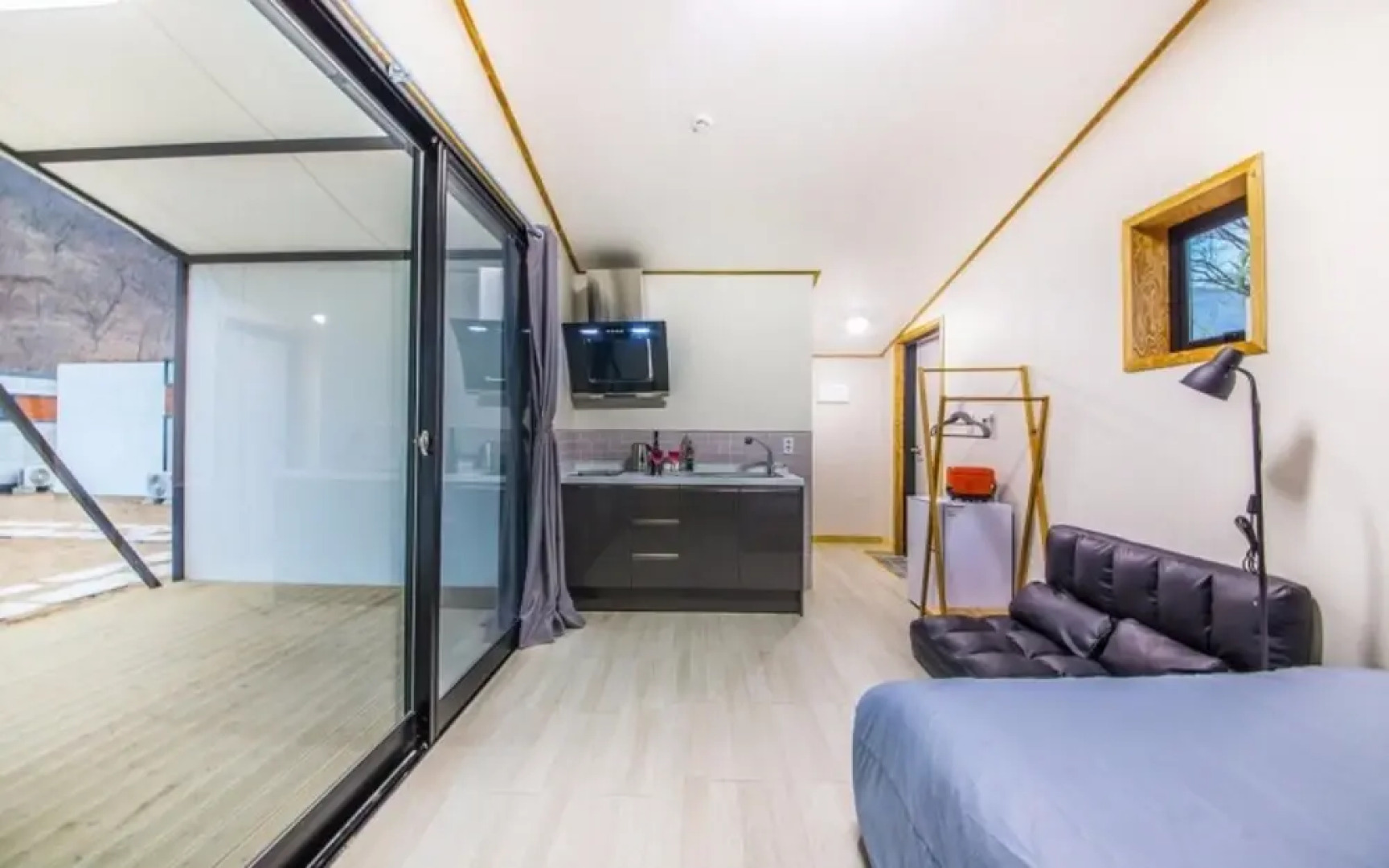 Pension The Modern Recom