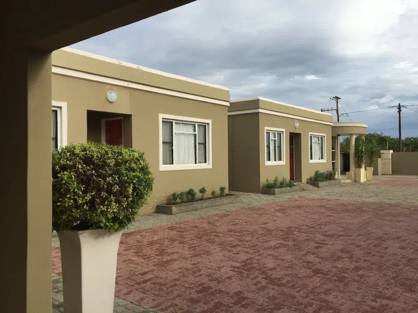 The Curve Guest House