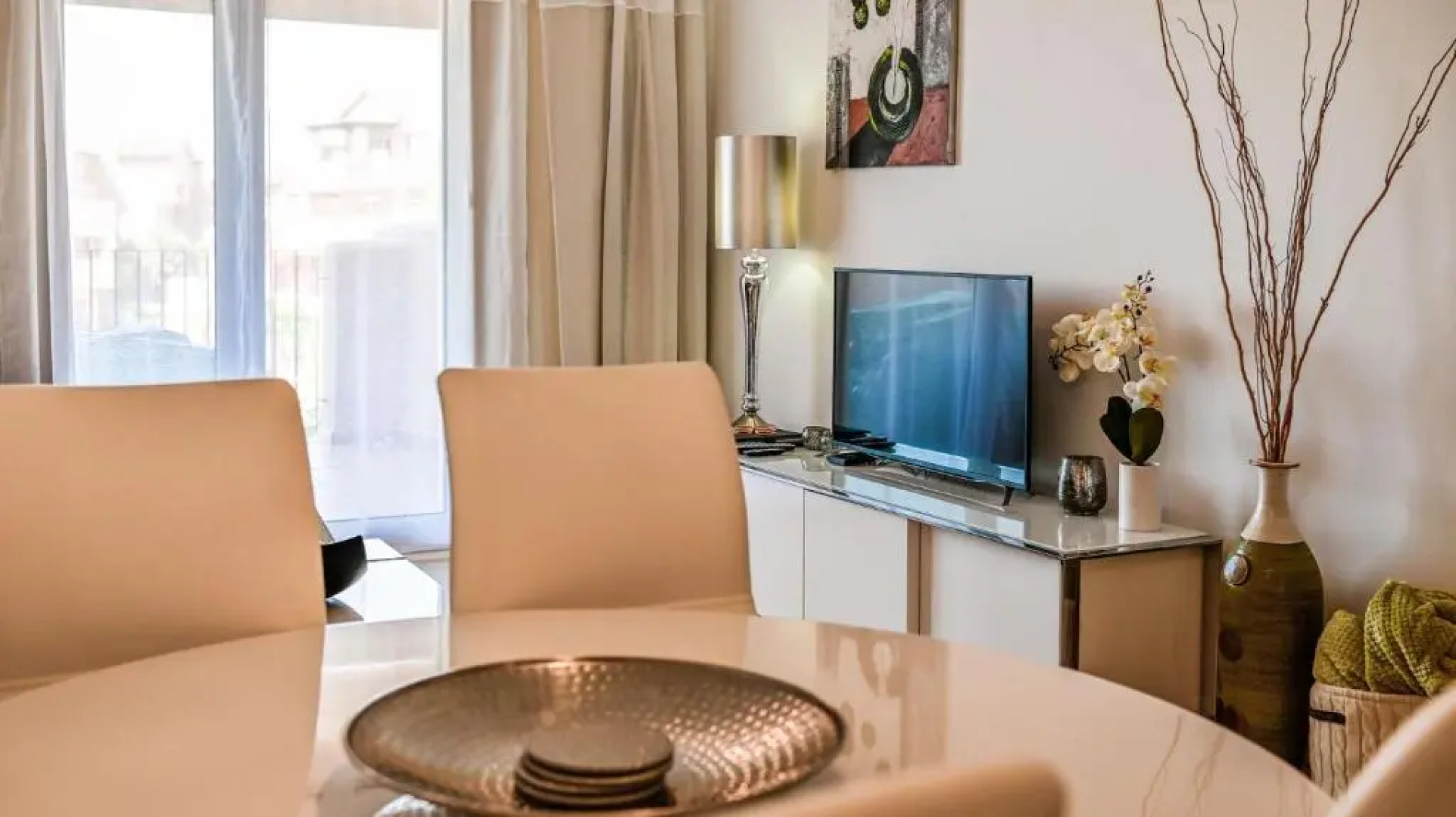 Beautiful 2 Bedroom Apartment - EO6821MM