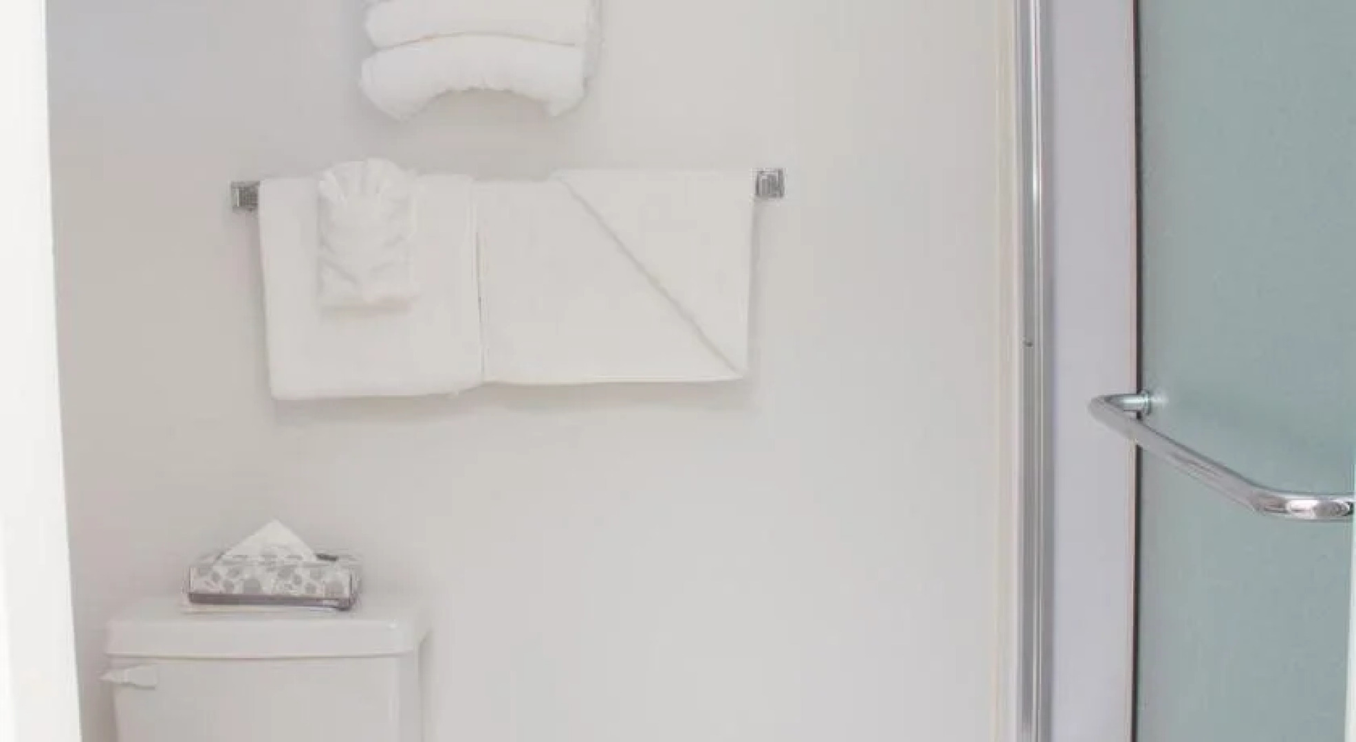 Atlantis Oceanfront Inn