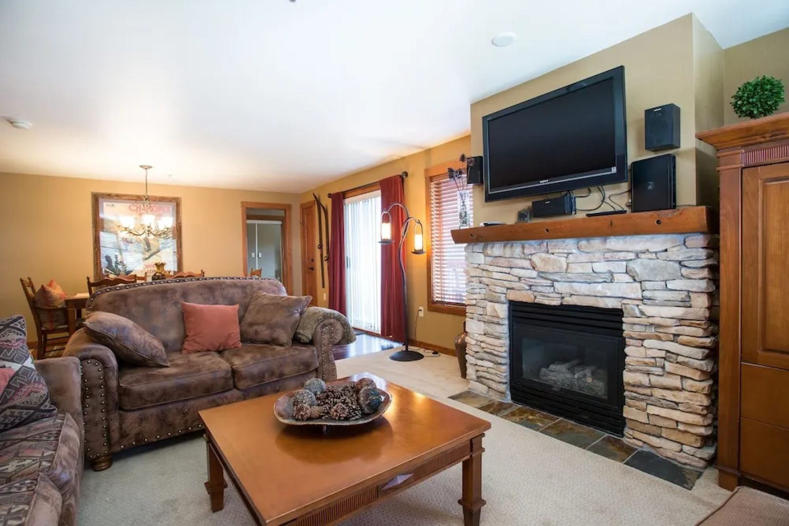 3409 - Two Bedroom Deluxe Powderhorn Lodge 2 Condo by RedAwning