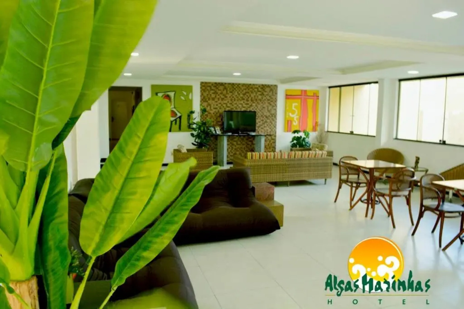 Hotel Algas Marinhas