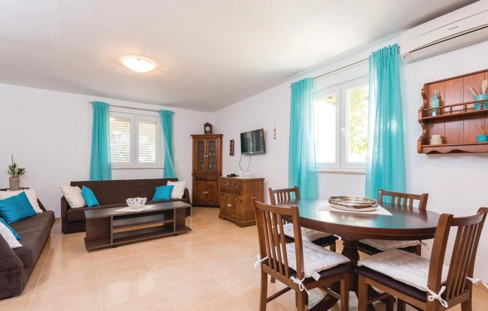 Stunning Home in Dingac With Wifi and 2 Bedrooms