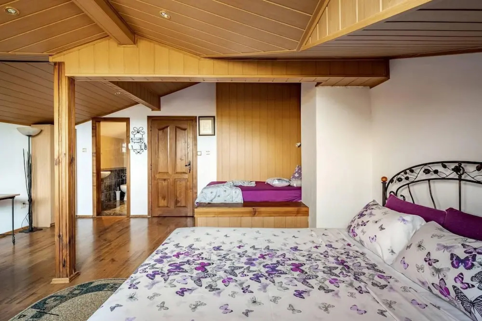 Lovely 5-bed Authentic House in the Arbanasi