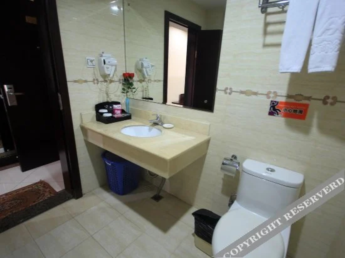 PAI Hotels·Yangjiang Walmart Bus Terminal