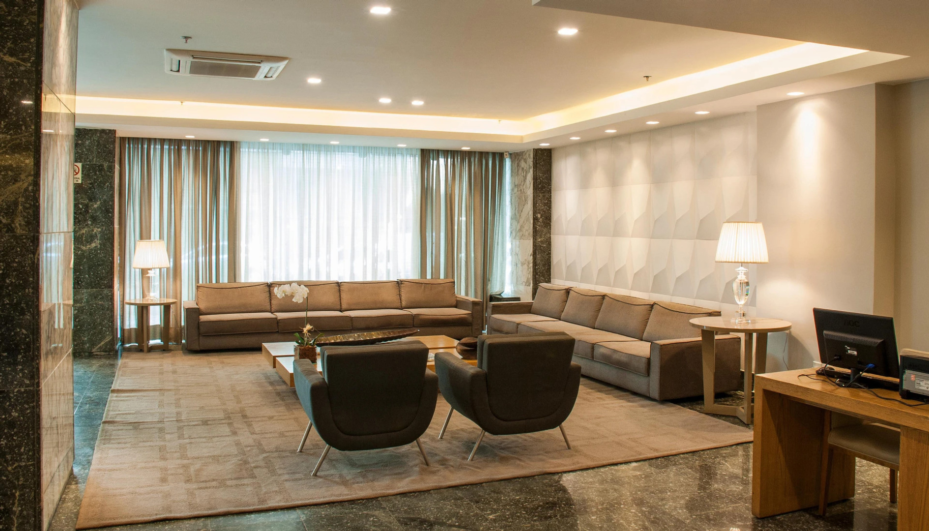 Mirasol Copacabana Hotel